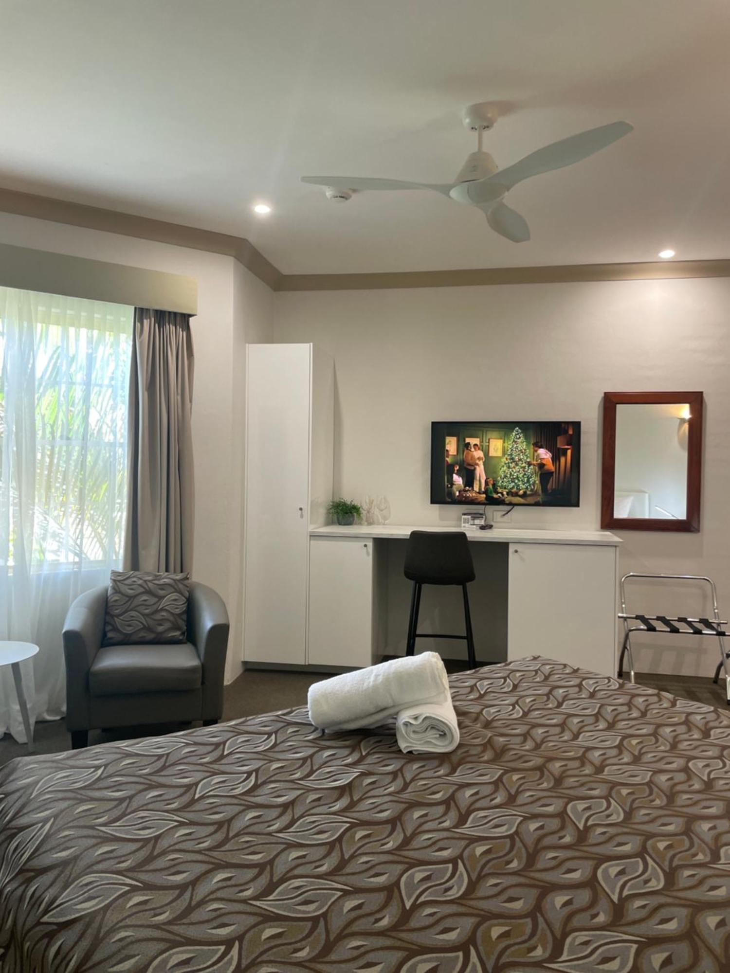 Oasis Inn Ulladulla - Welcoming Guests 18 Years And Older Exterior foto