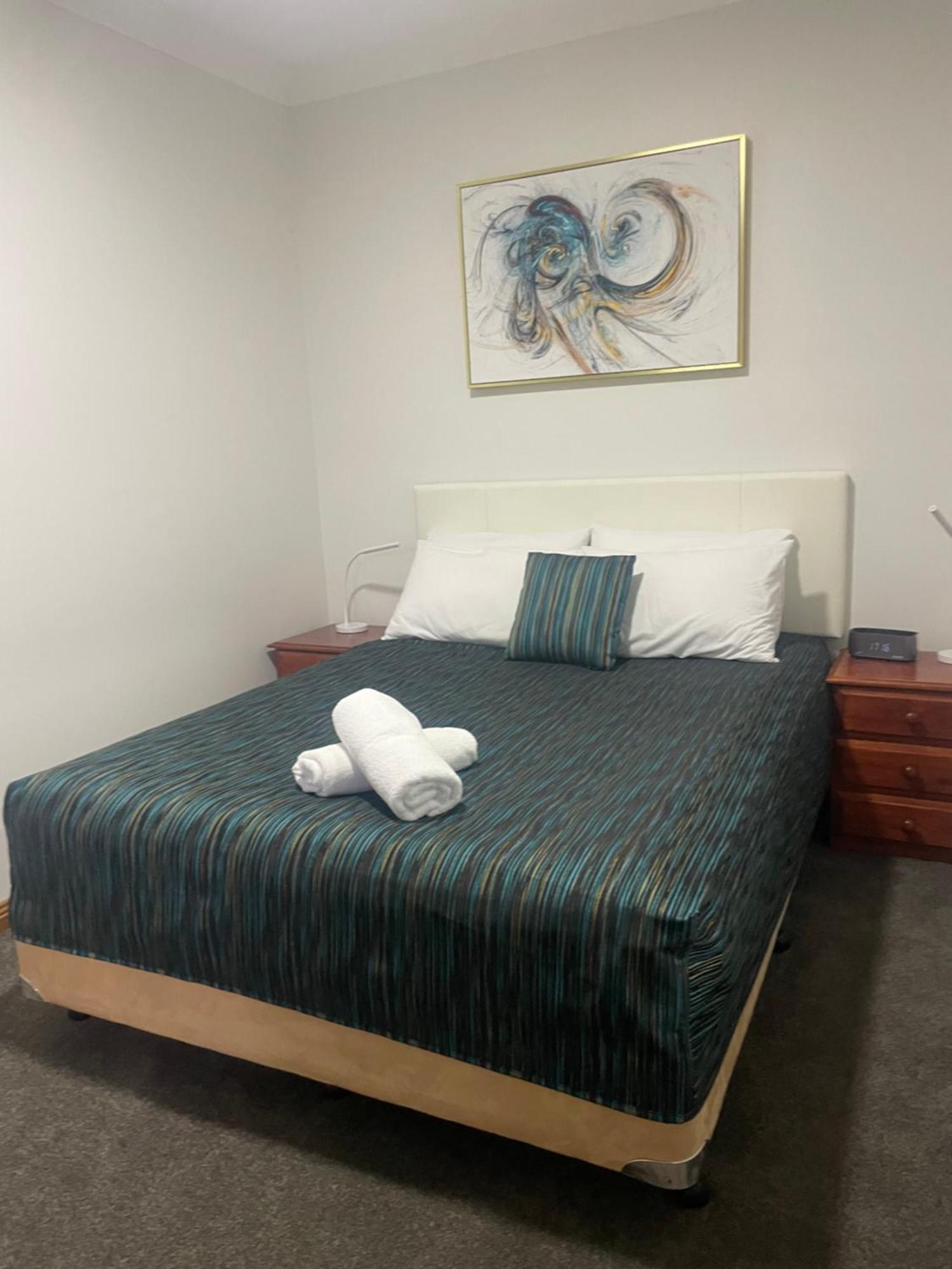 Oasis Inn Ulladulla - Welcoming Guests 18 Years And Older Exterior foto
